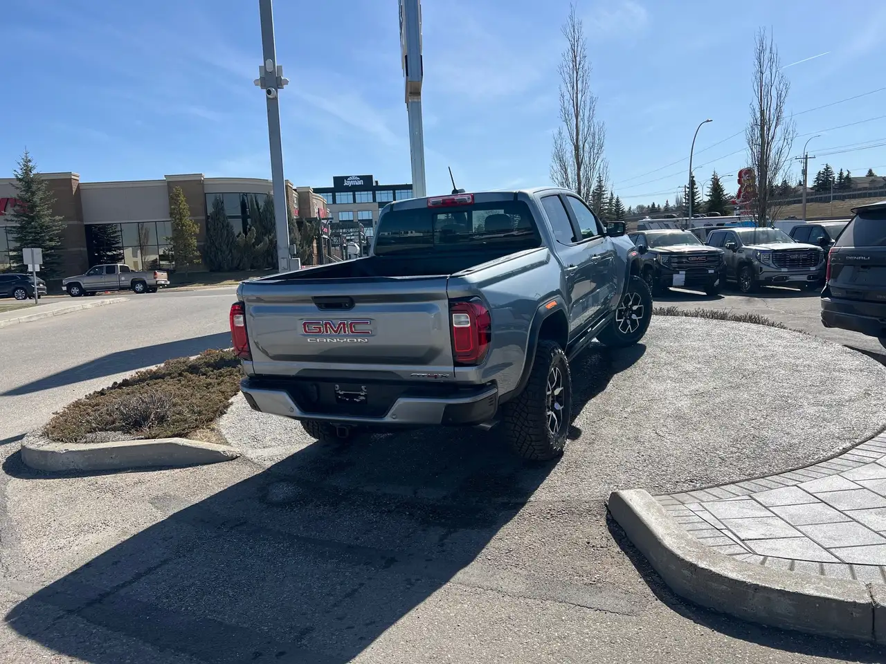 GMC Canyon снимка GMC Canyon