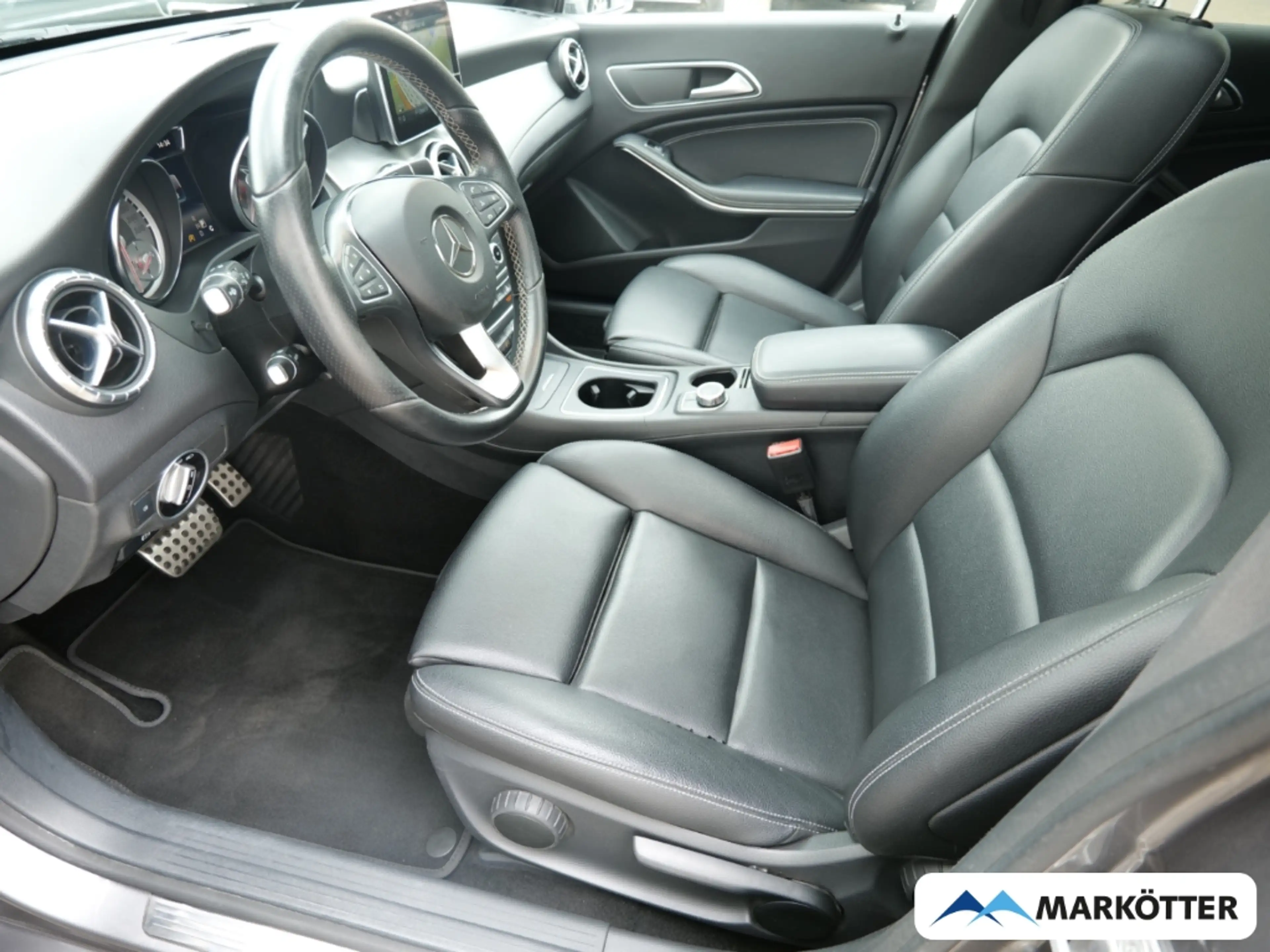 Mercedes-Benz CLA 220 Shooting Brake d Xenon/Pano/Kamera/AHK — photo 8