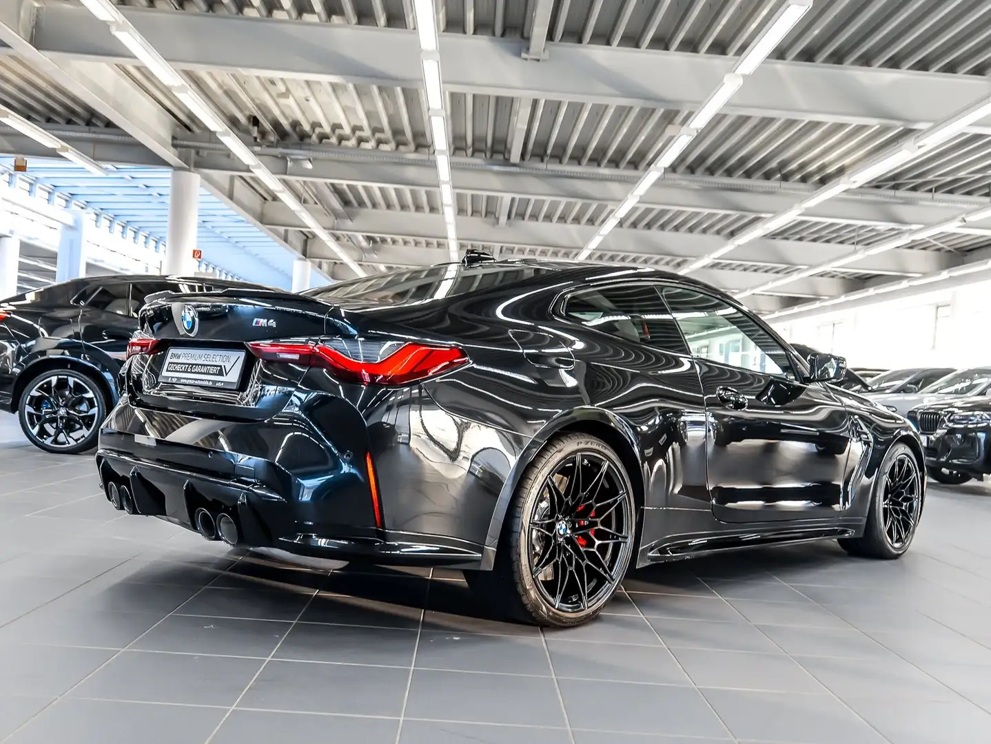 BMW M4 Coupé M Sport NAVI Sound Syst. PDC V+H DAB Schwarz - 2