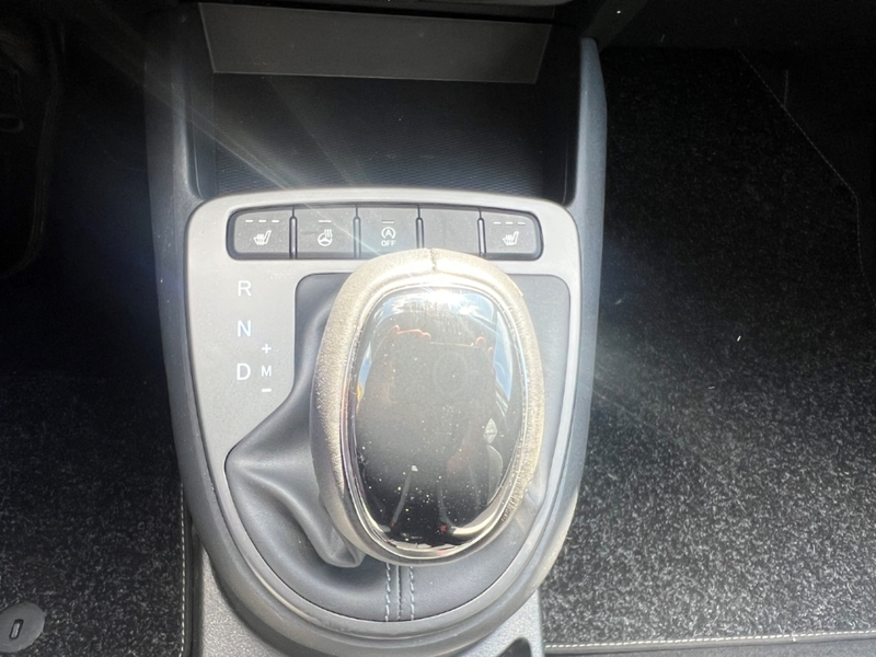 Hyundai i10 Trend Automatik +Navi+DAB+Sitzheizung+ — photo 19