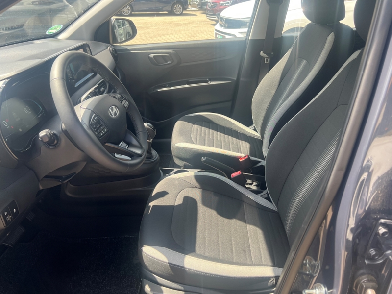 Hyundai i10 Trend Automatik +Navi+DAB+Sitzheizung+ — photo 12