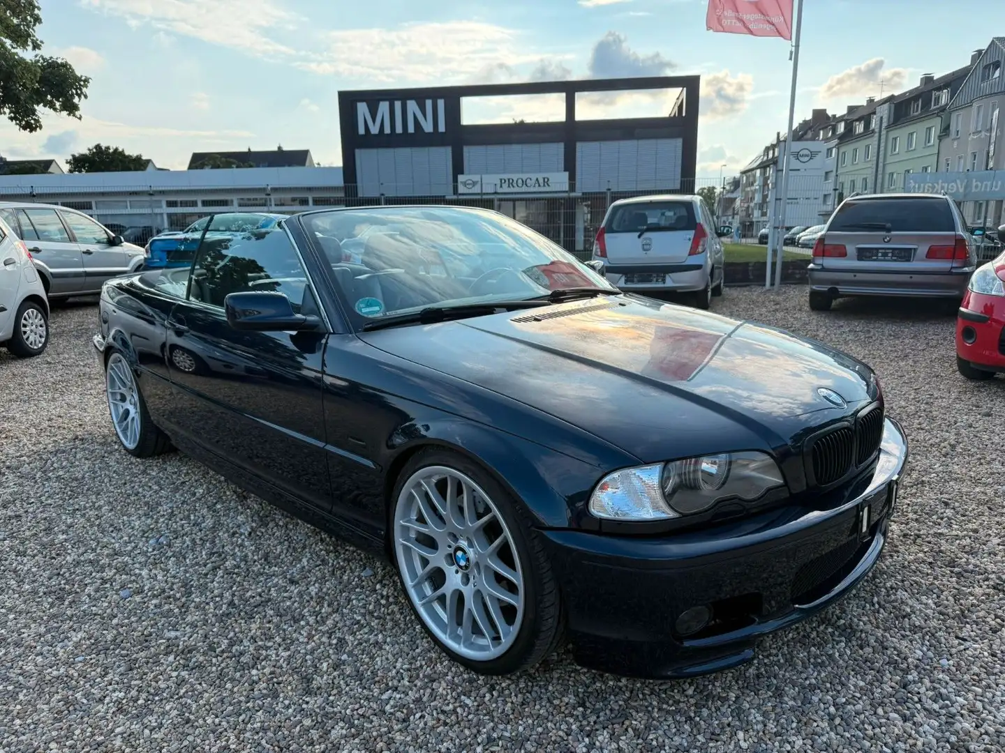 BMW 330 Baureihe 3 Cabrio 330 Ci Automatik/ Hardtop Albastru - 1