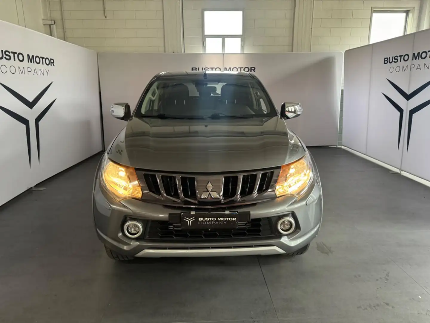 Mitsubishi L200 2.4D 181CV Double Cab Intense 4WD N1 EURO 6 Gris - 2