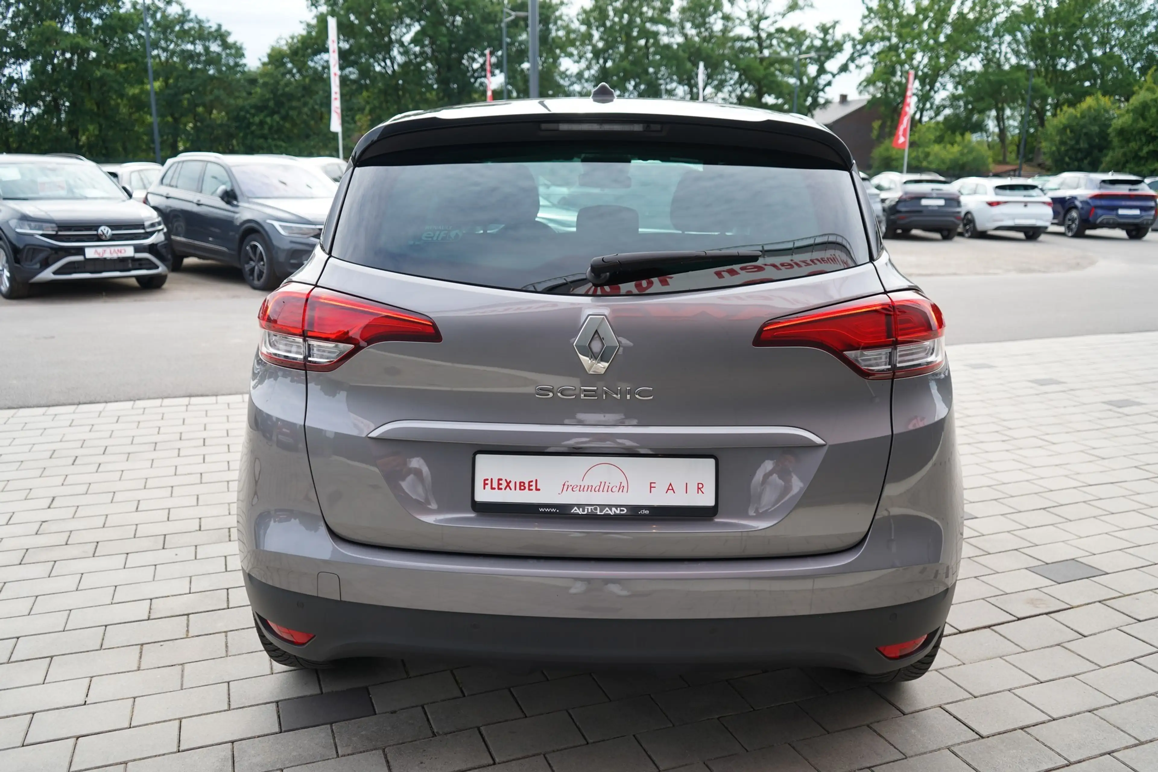 Renault Scenic 1.3 TCE Limited Navi Tempomat AHK Keyless — photo 4