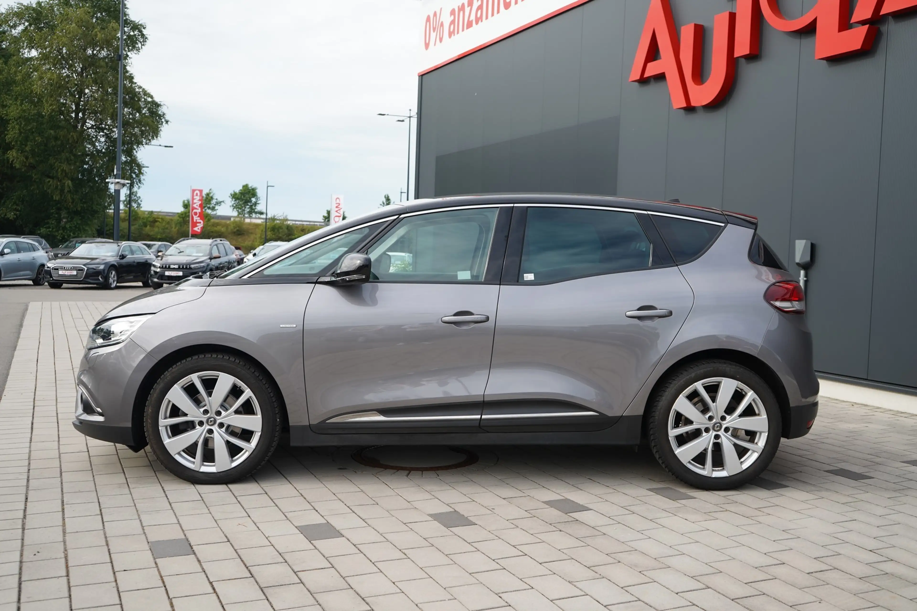 Renault Scenic 1.3 TCE Limited Navi Tempomat AHK Keyless — photo 2