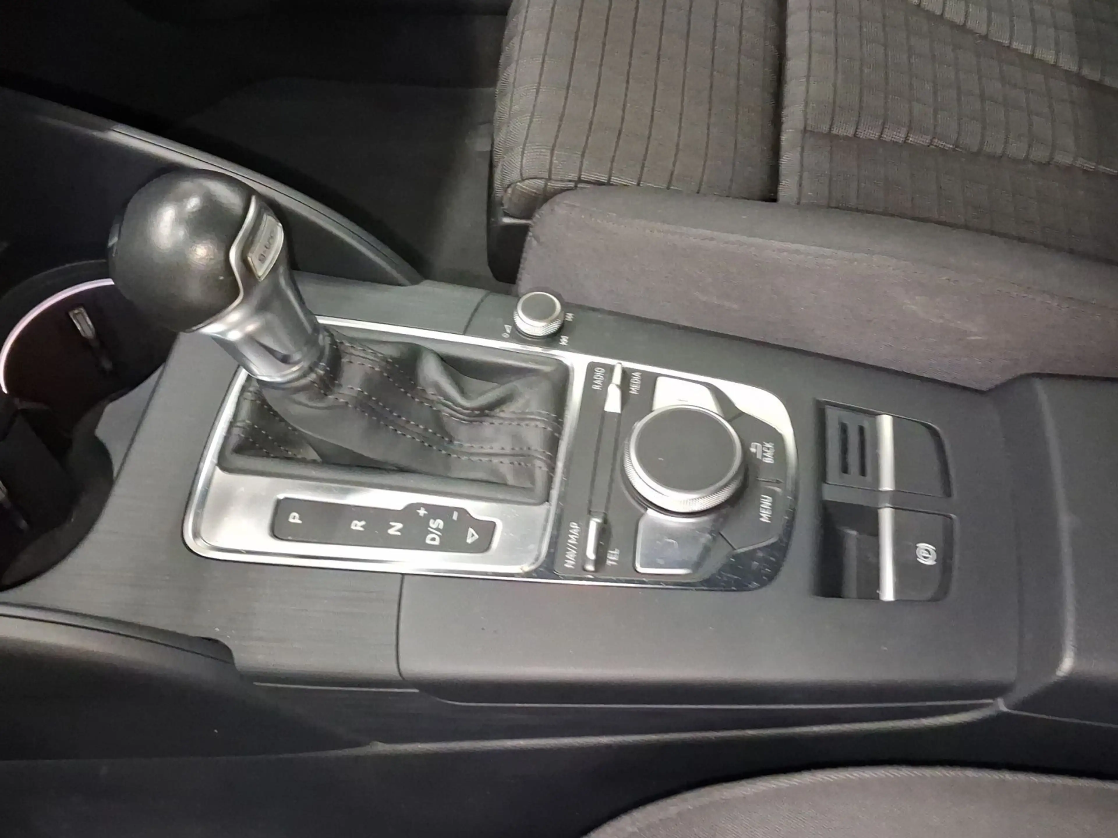 Audi A3 30 g-tron SPORT XENON NAVI SPORTSIT — photo 7