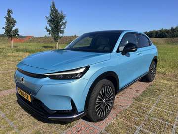 Advance 69 kWh MET AFNEEMBARE TREKHAAK