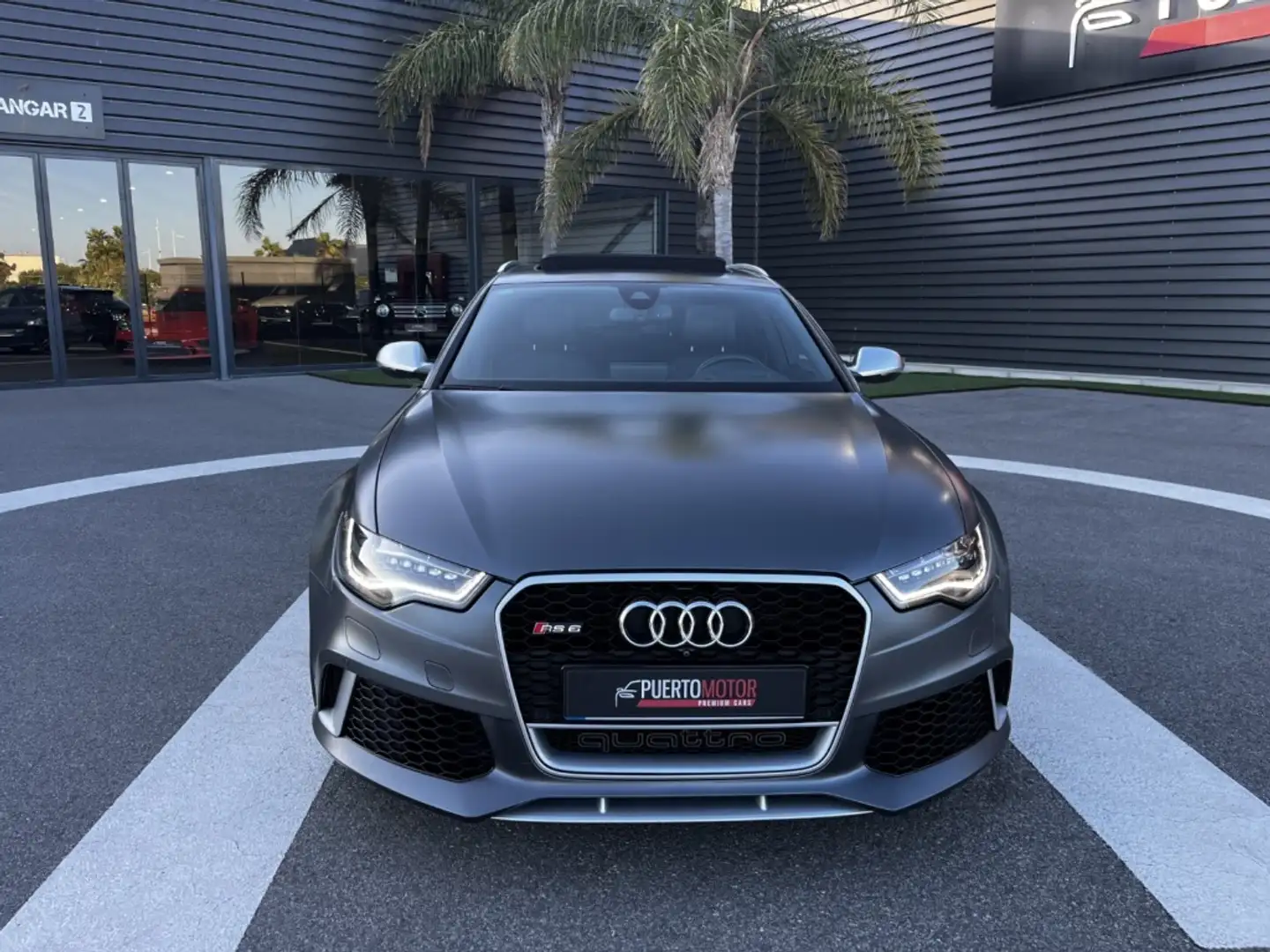 Audi RS6 Avant 4.0 TFSI quattro Tiptronic Grau - 2