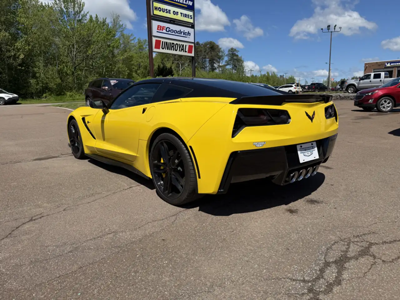 Chevrolet Corvette снимка Chevrolet Corvette