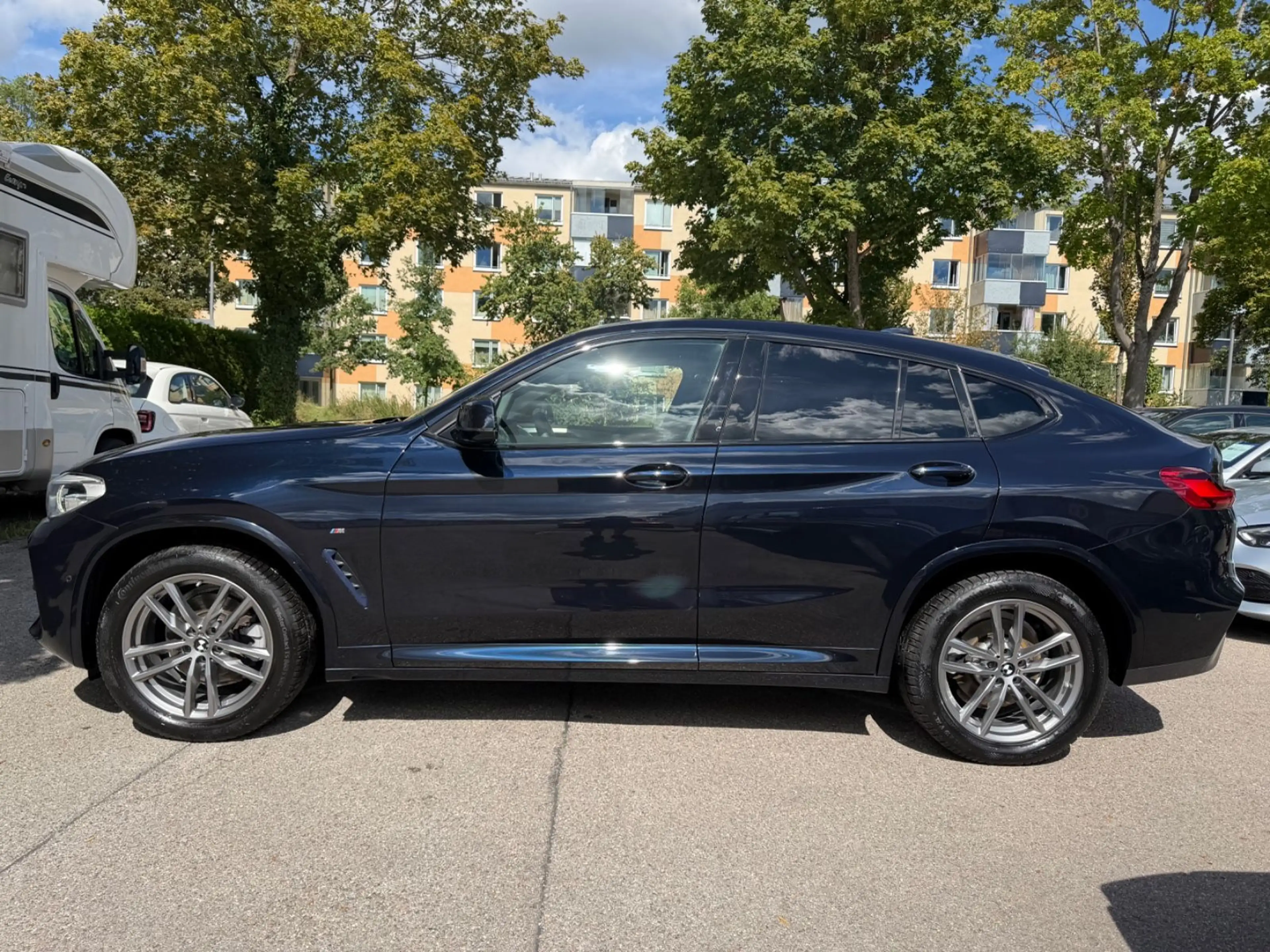 BMW X4 xDrive 20 i M Sport~AUT~Head~Kam~Navi~LED~ — photo 2