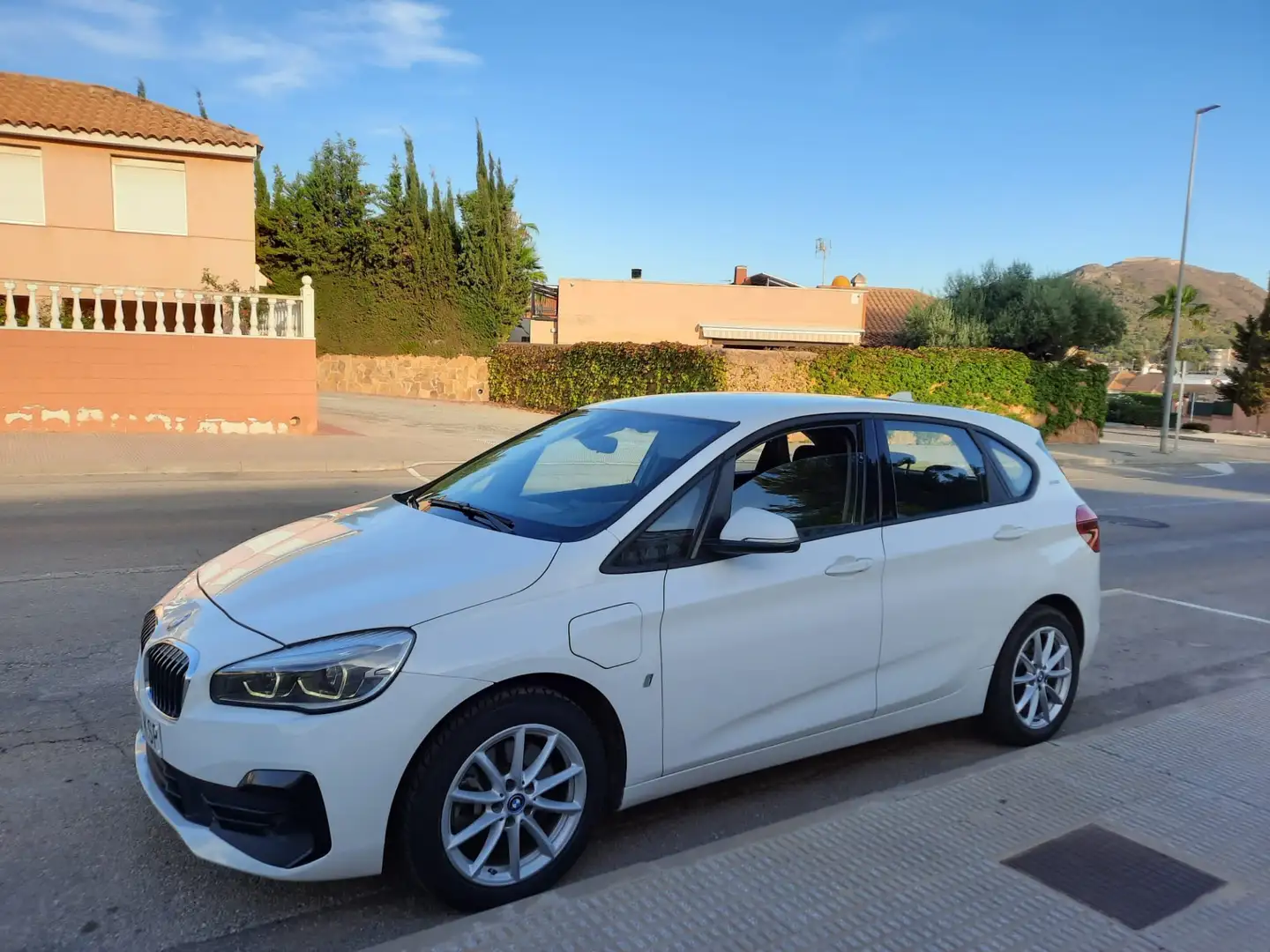 BMW 225 225xe iPerformance Active Tourer - 1