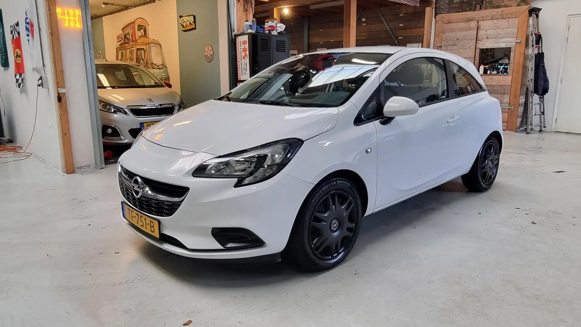 Opel Corsa 1.0 Turbo Business+ NAVI, Bluetooth, PDC, Cruiseco Weiß - 1