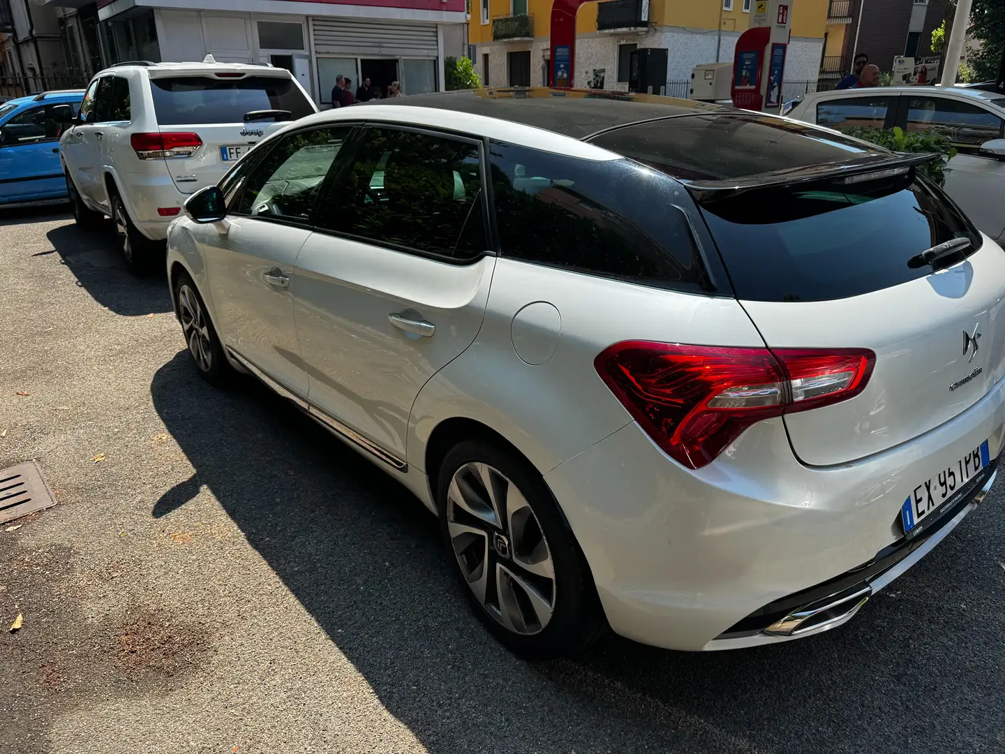Citroen DS5 DS5 2.0 bluehdi So Chic s/t.panor. 180cv auto Bianco - 2