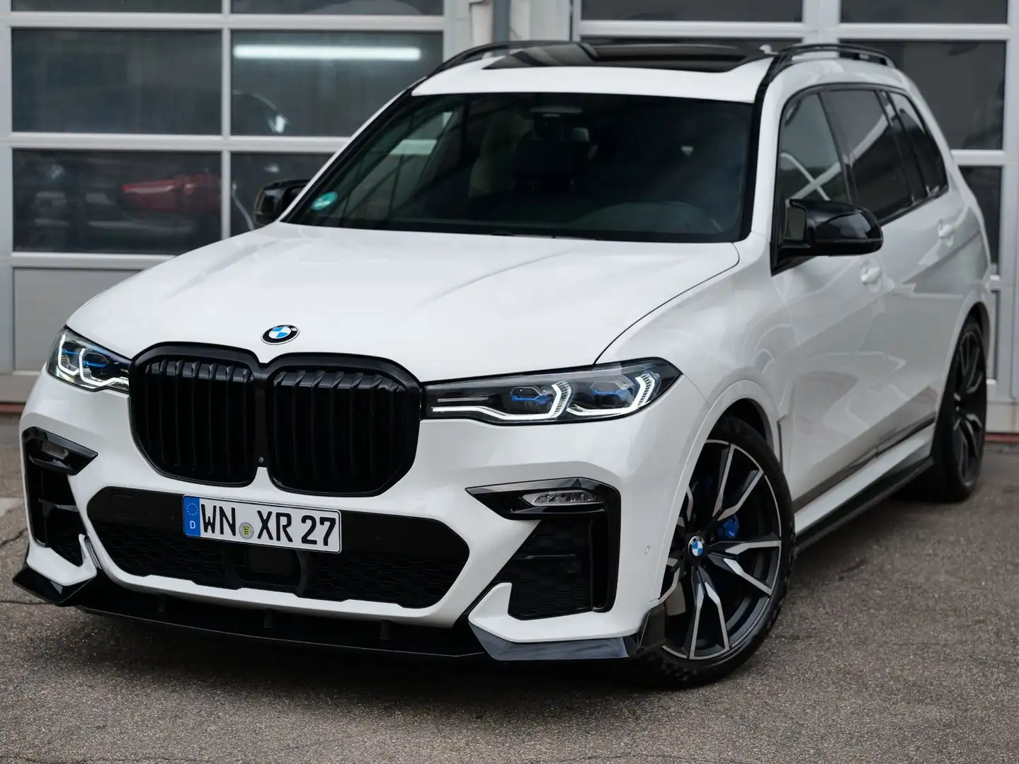 BMW X7 xD 40d M SPORT+PAKET+FOND ENTERTAIN+LASER+22" Wit - 1
