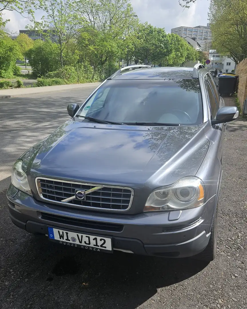 Volvo XC90 3.2 238hp Neue TÜV - 1