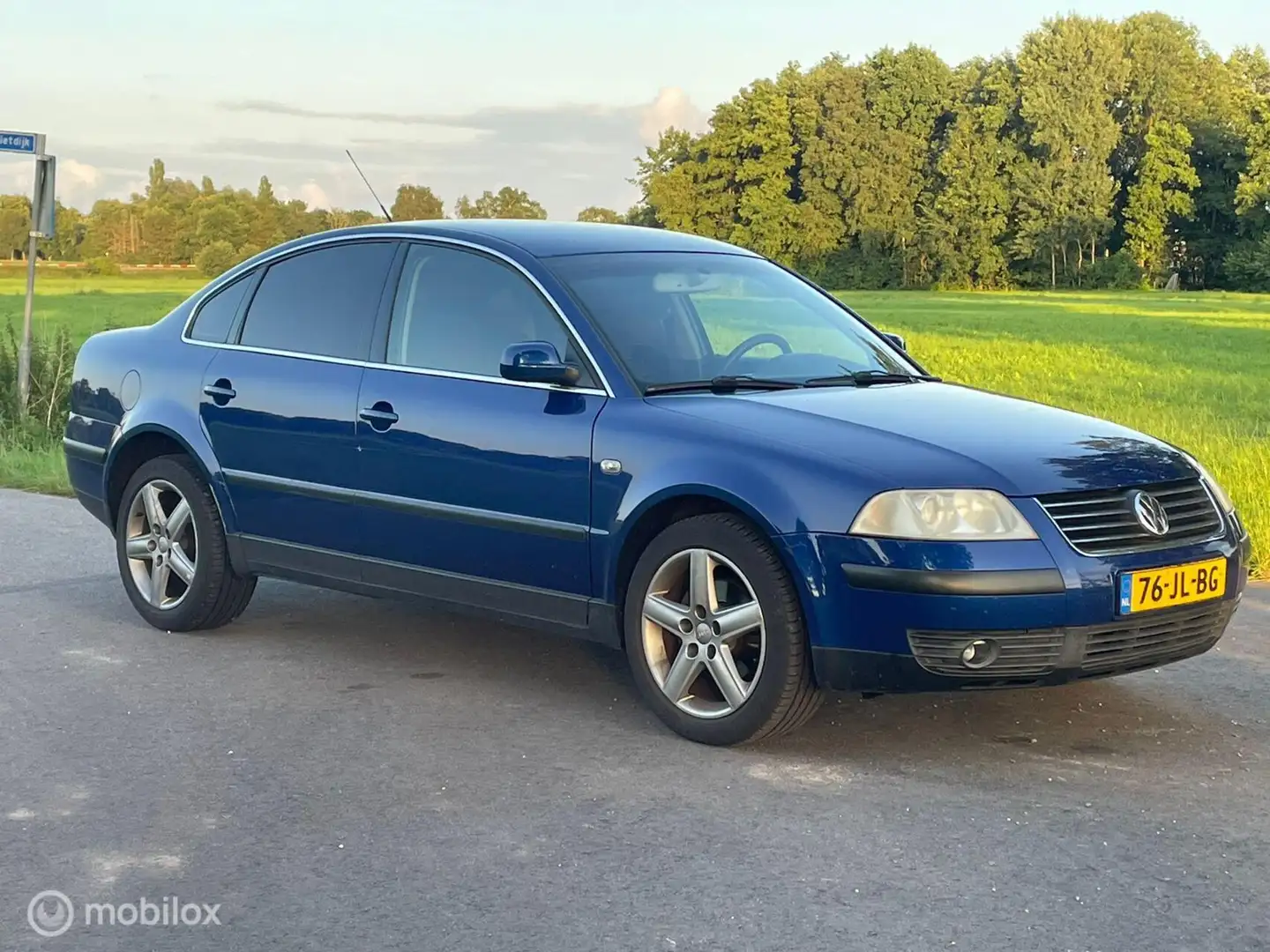 Volkswagen Passat 2.0 Highline Albastru - 2
