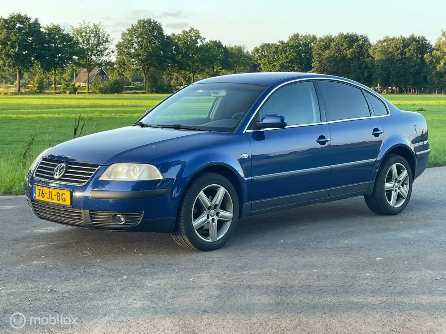 Volkswagen Passat 2.0 Highline Albastru - 1