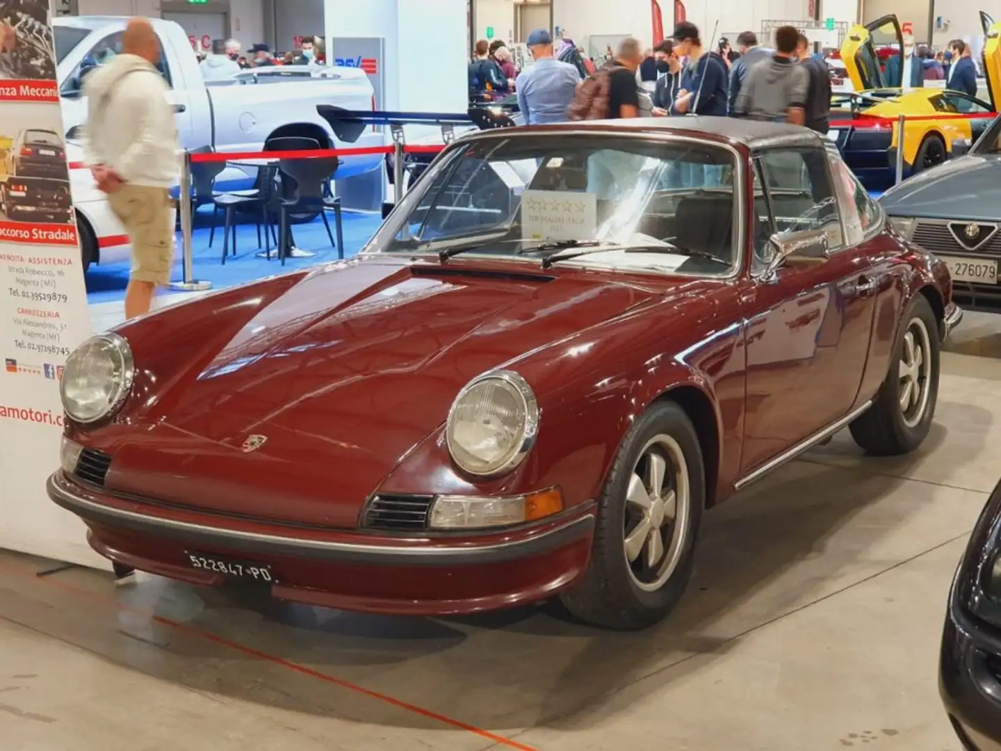 Porsche 911 2.2 targa coupè Rouge - 1