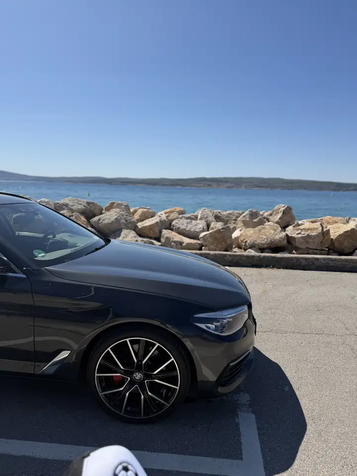 BMW 530