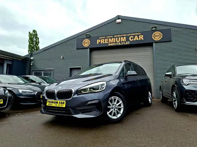 BMW 2 Series view 3