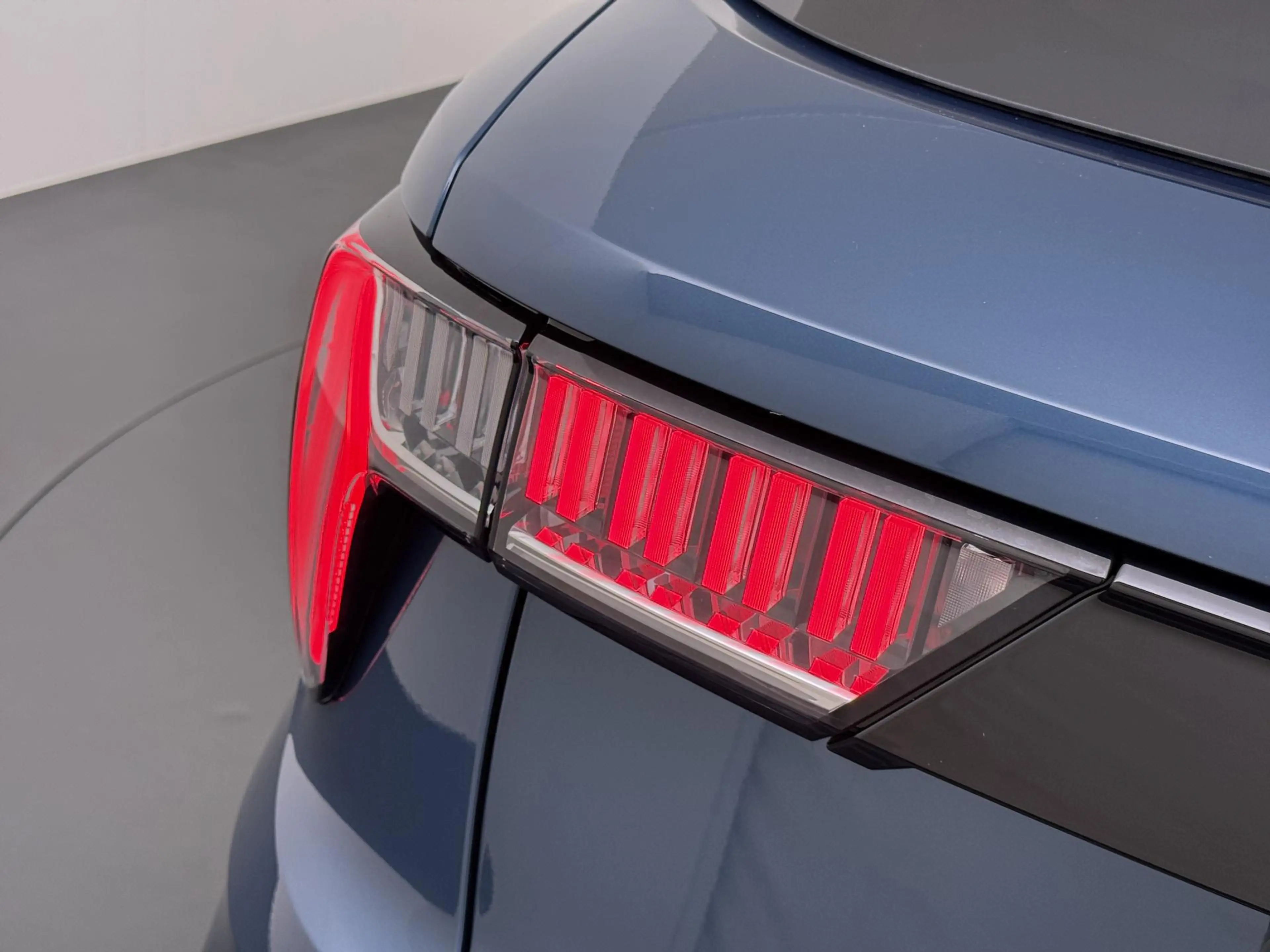 Lynk & Co 01 1.5 260pk Plug-in Hybrid | Navigatie | Panoramadak — photo 9