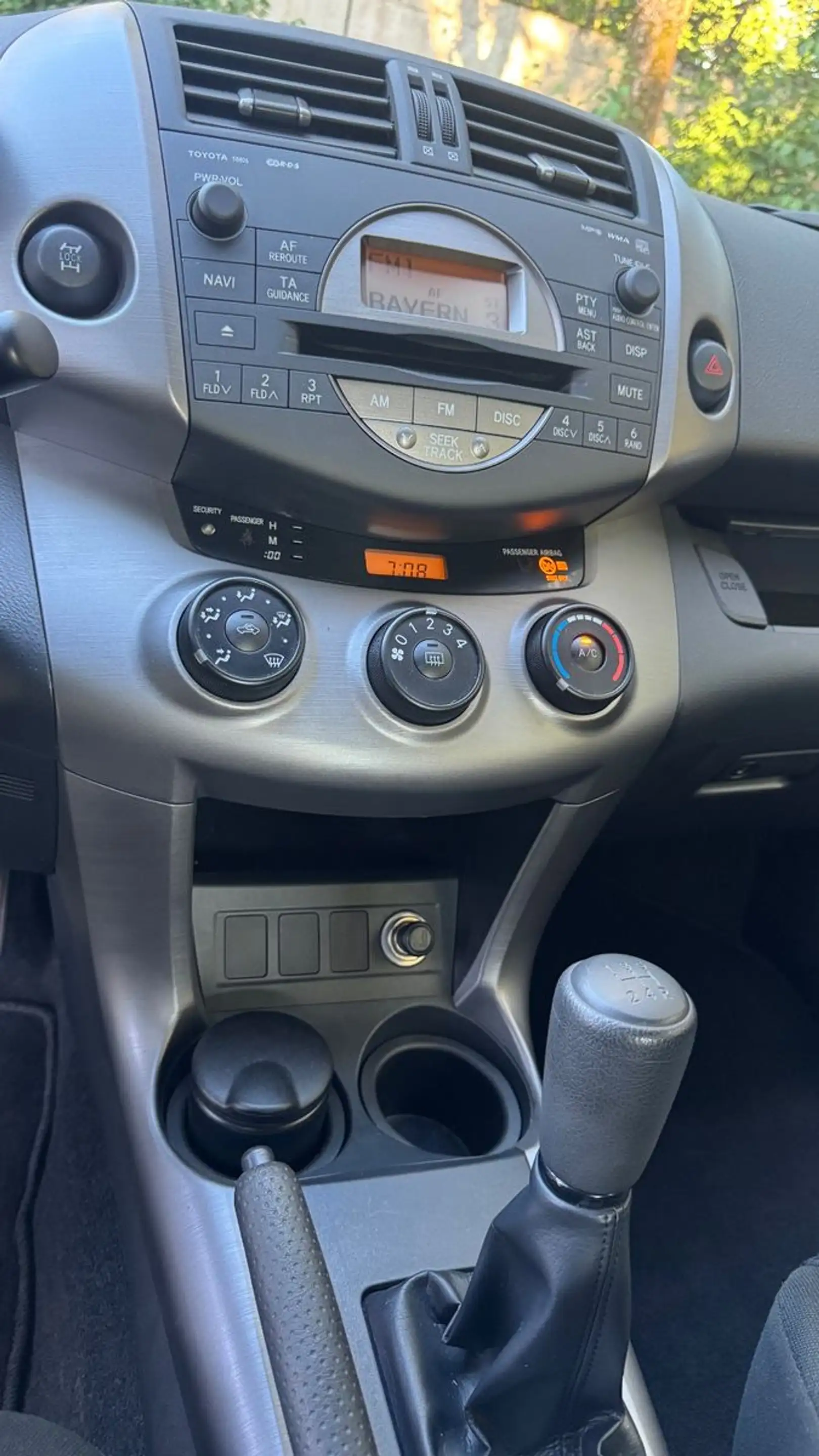Toyota RAV 4 CROSS SPORT 5-G AWD 2,0BENZ nur 35000km ! — photo 15