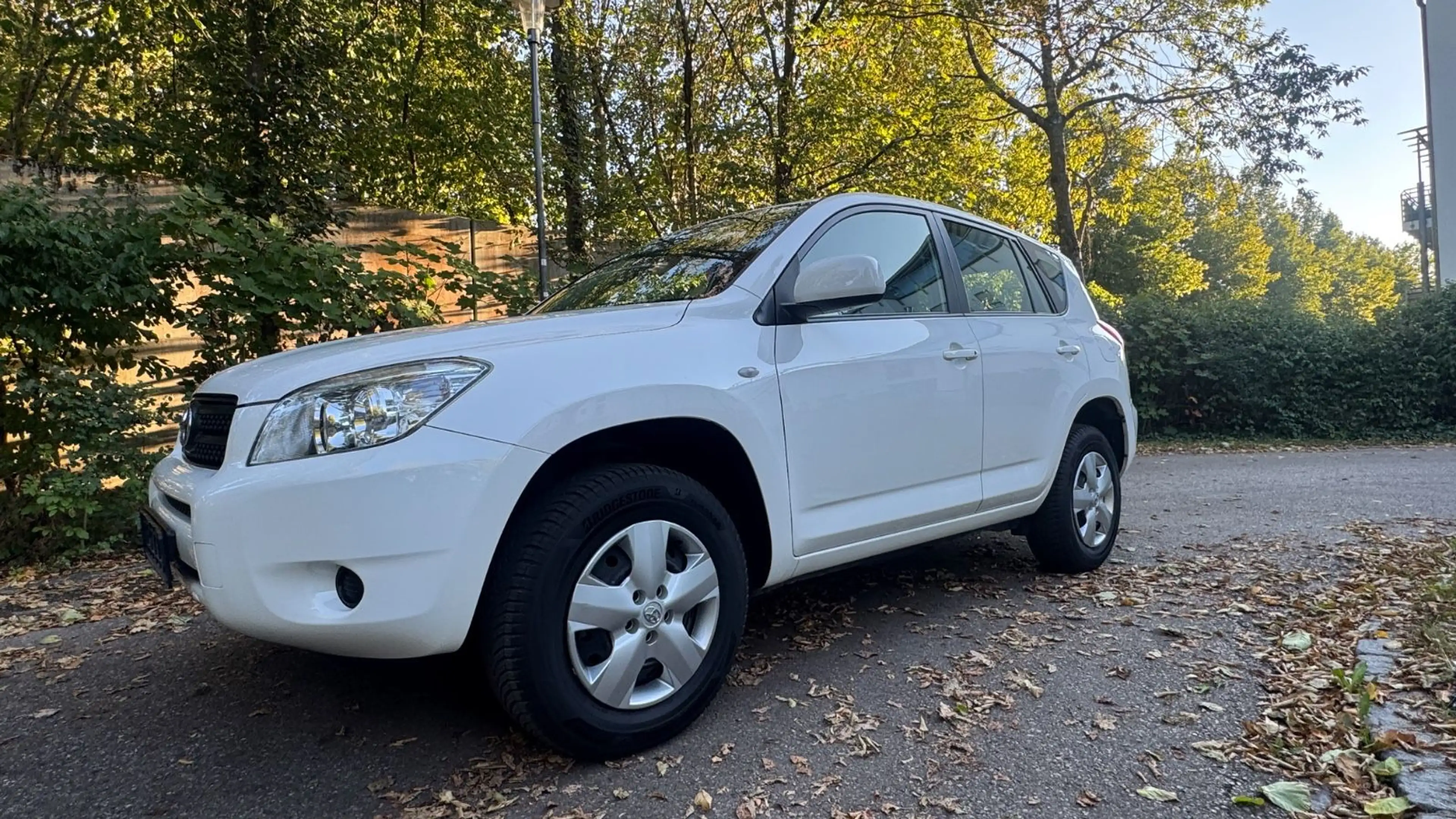 Toyota RAV 4 CROSS SPORT 5-G AWD 2,0BENZ nur 35000km ! — photo 4