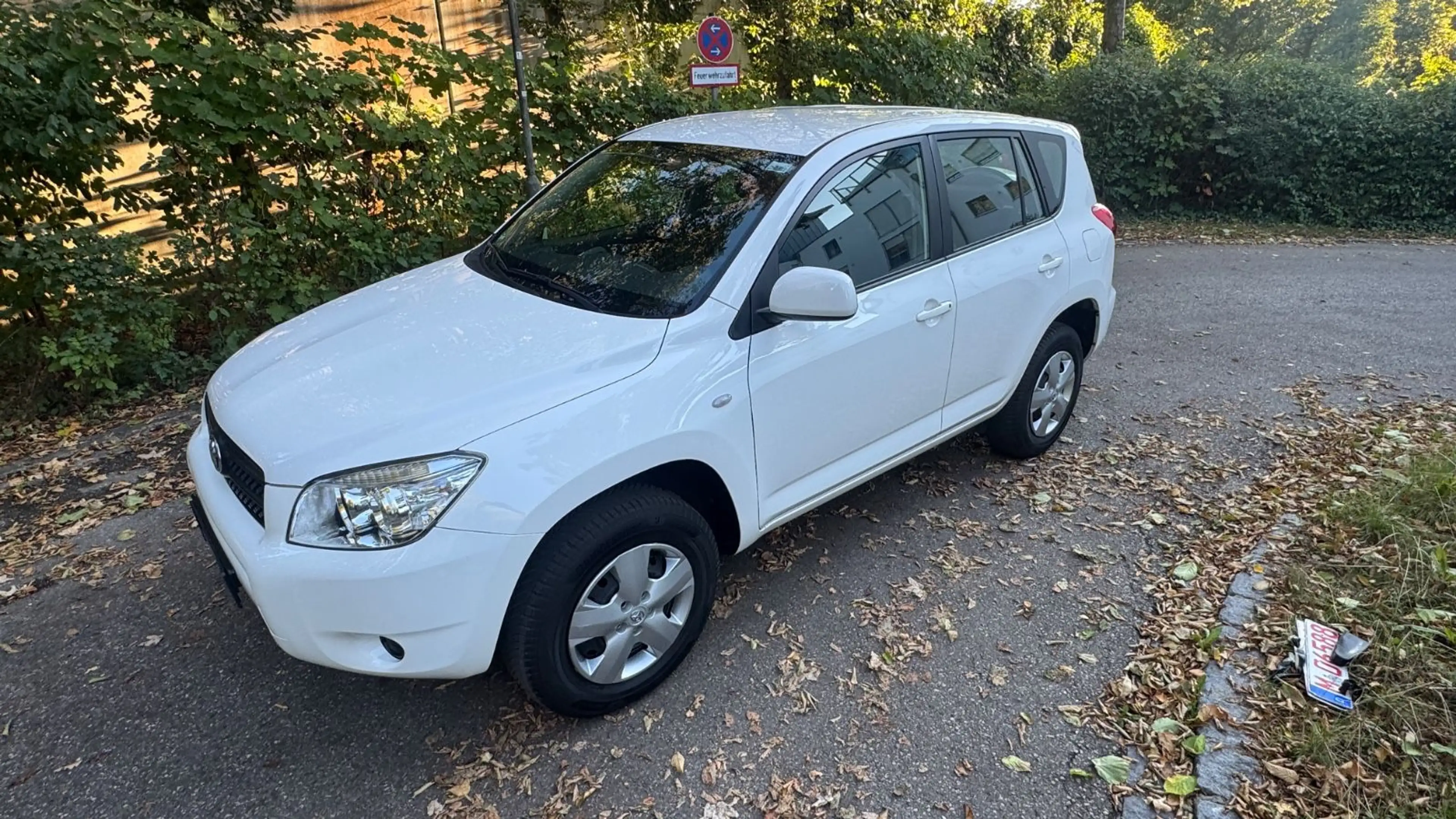 Toyota RAV 4 CROSS SPORT 5-G AWD 2,0BENZ nur 35000km ! — photo 2
