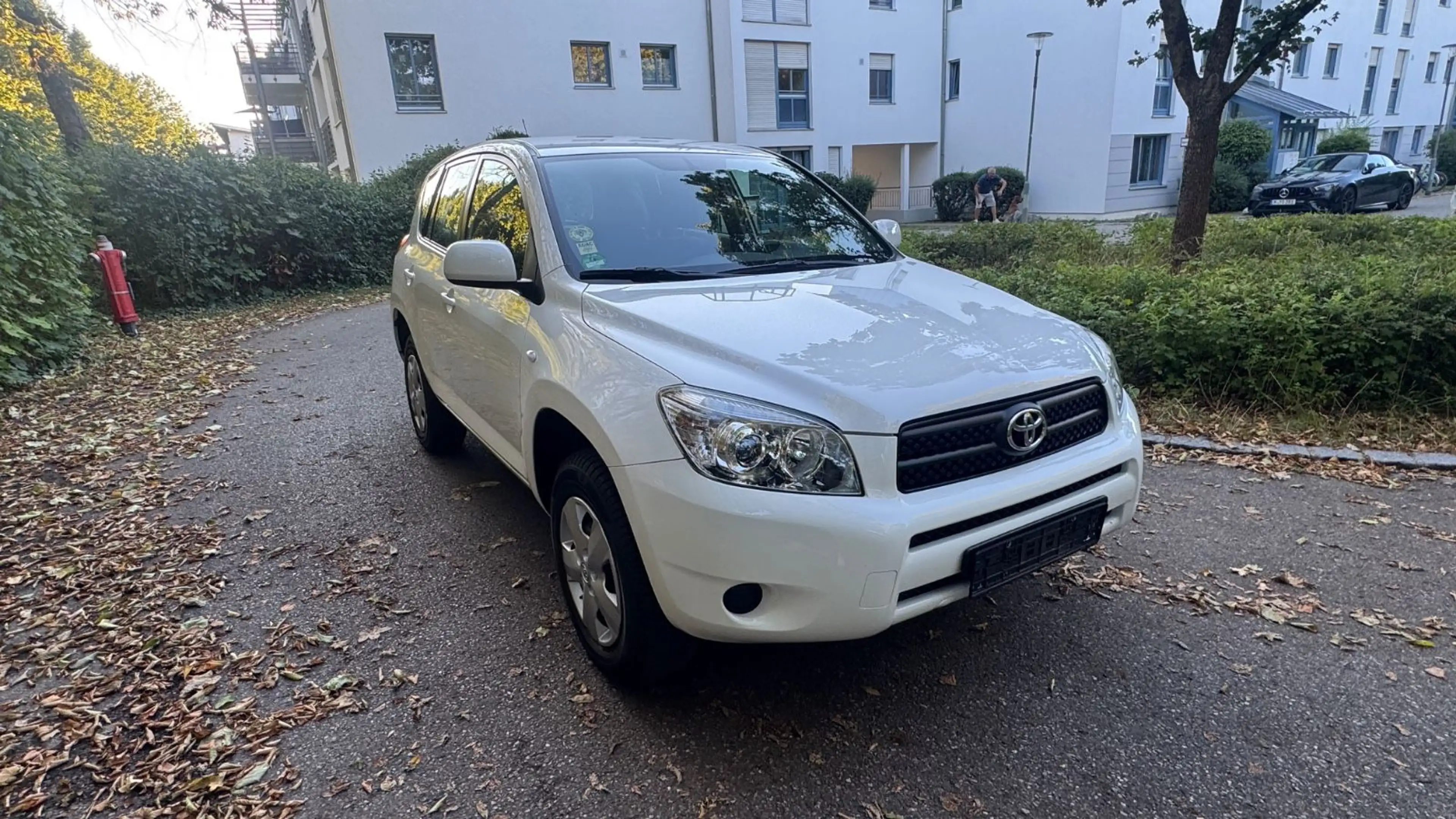 Toyota RAV 4 CROSS SPORT 5-G AWD 2,0BENZ nur 35000km ! — photo 11