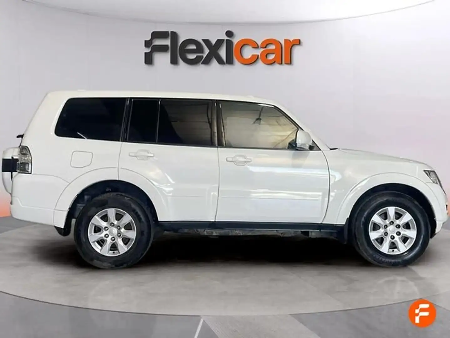 Mitsubishi Montero 3.2DI-D Spirit Blanco - 2