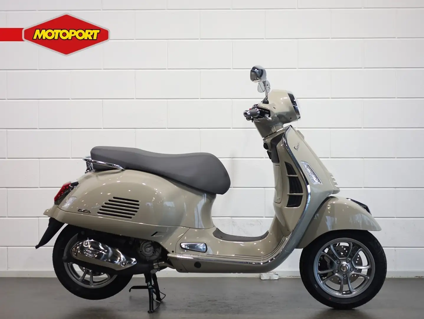 Vespa GTS 310 Бежевий - 1