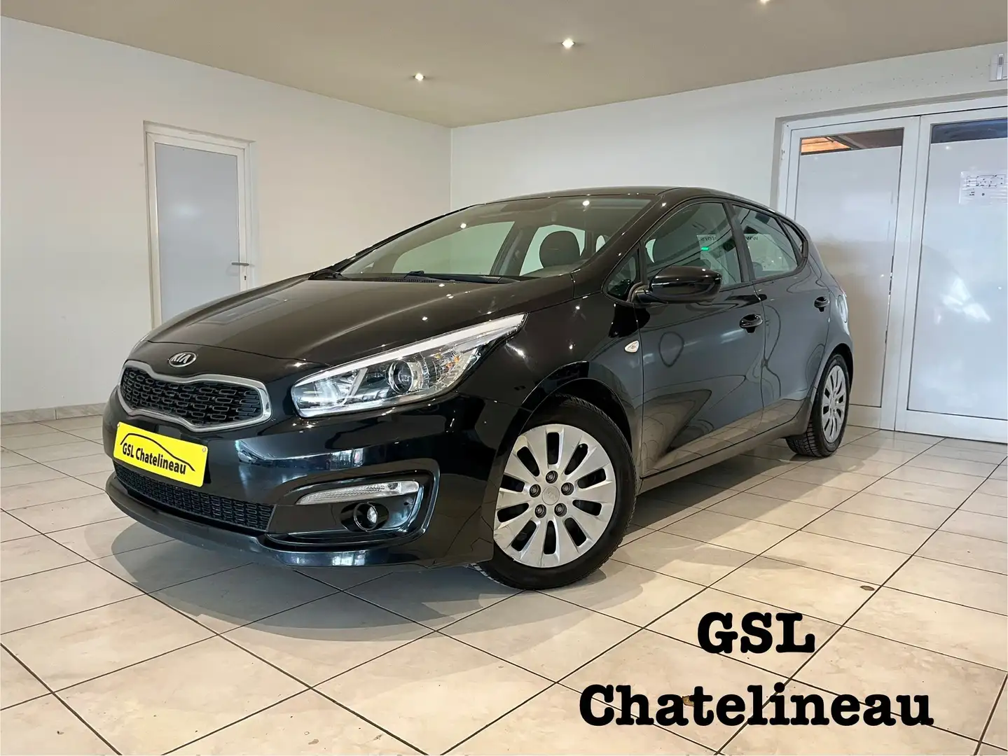 Kia Ceed / cee'd 1.4i 100cv 2018 Airco/Cruise/Carplay/Navi/Camera Gris - 1