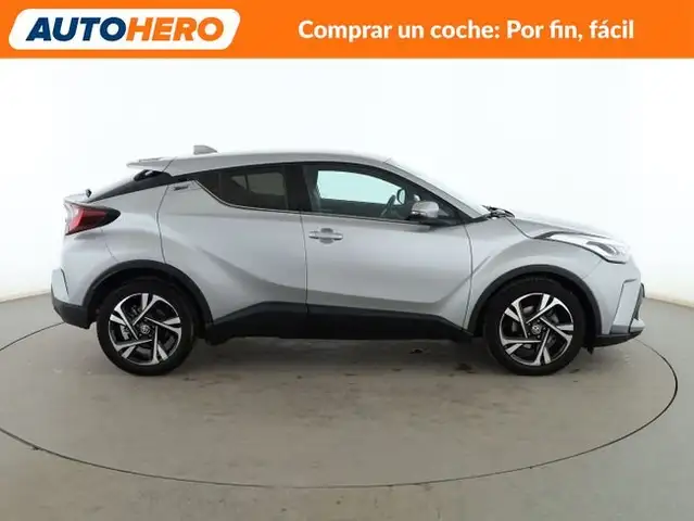 Toyota C-HR view 7