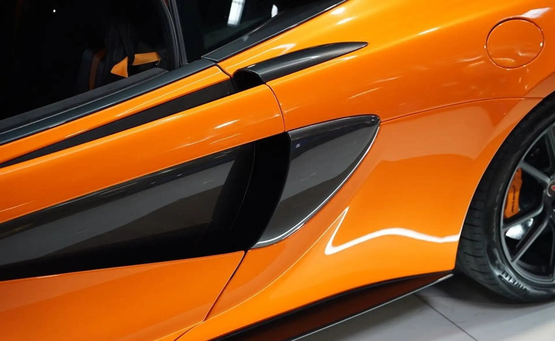 맥라렌 570S 570 Sport Coupe 2017 오렌지 사진 3