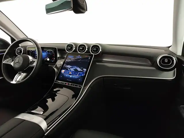 Mercedes-Benz GLC view 13