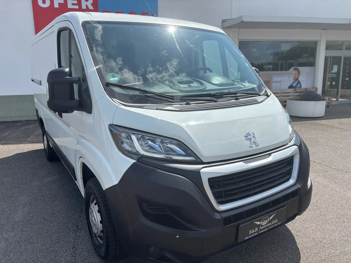 Peugeot Boxer 330 L1H1 Pro Avantage Edition BlueHDi 110 Blanco - 2