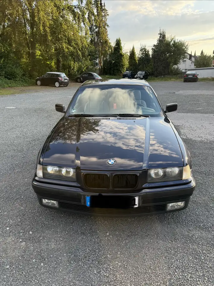 BMW 320 E36, foto 1