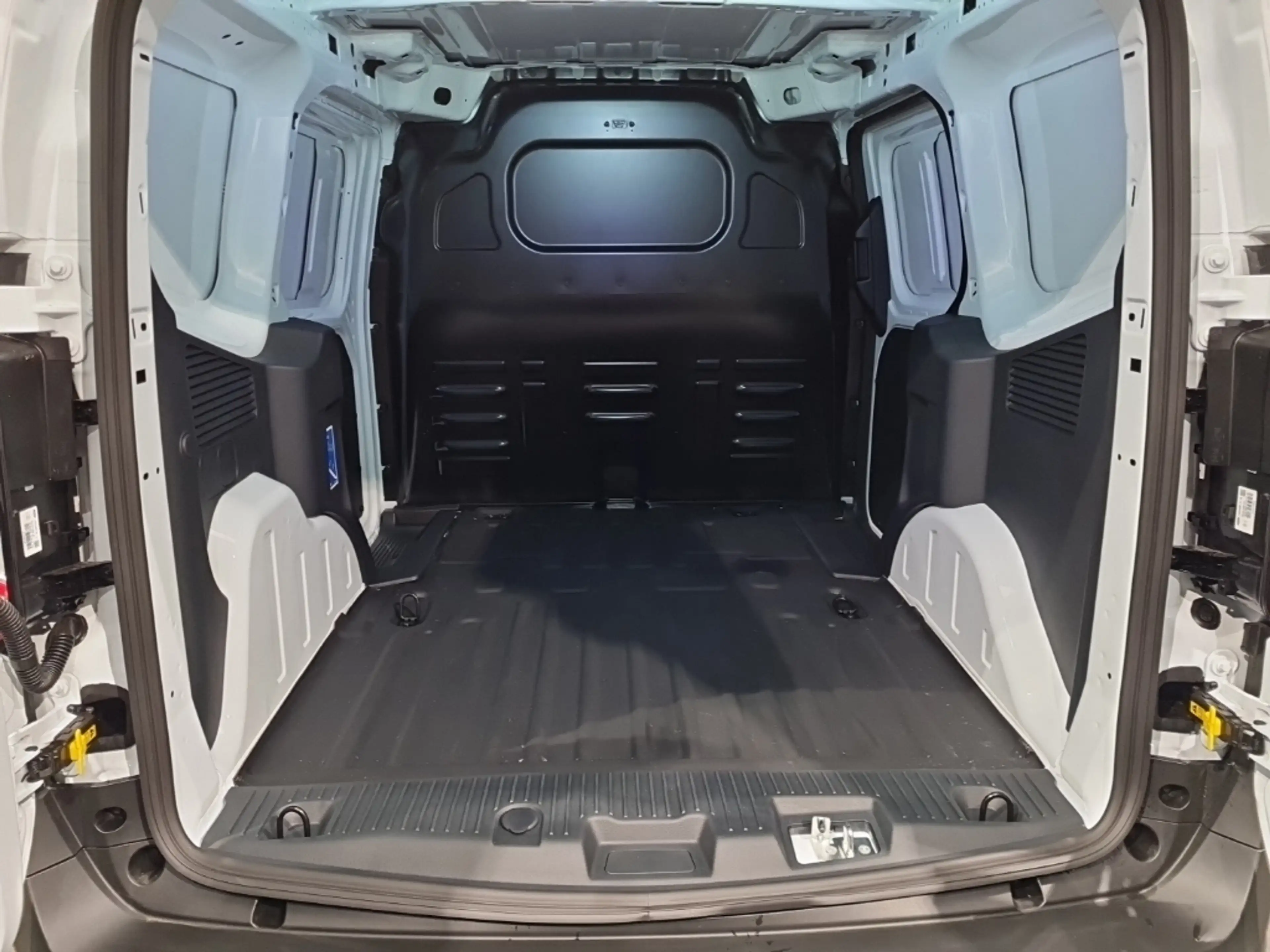 Ford Transit Courier Trend Kasten-LKW EcoBoost "GJR" — photo 10