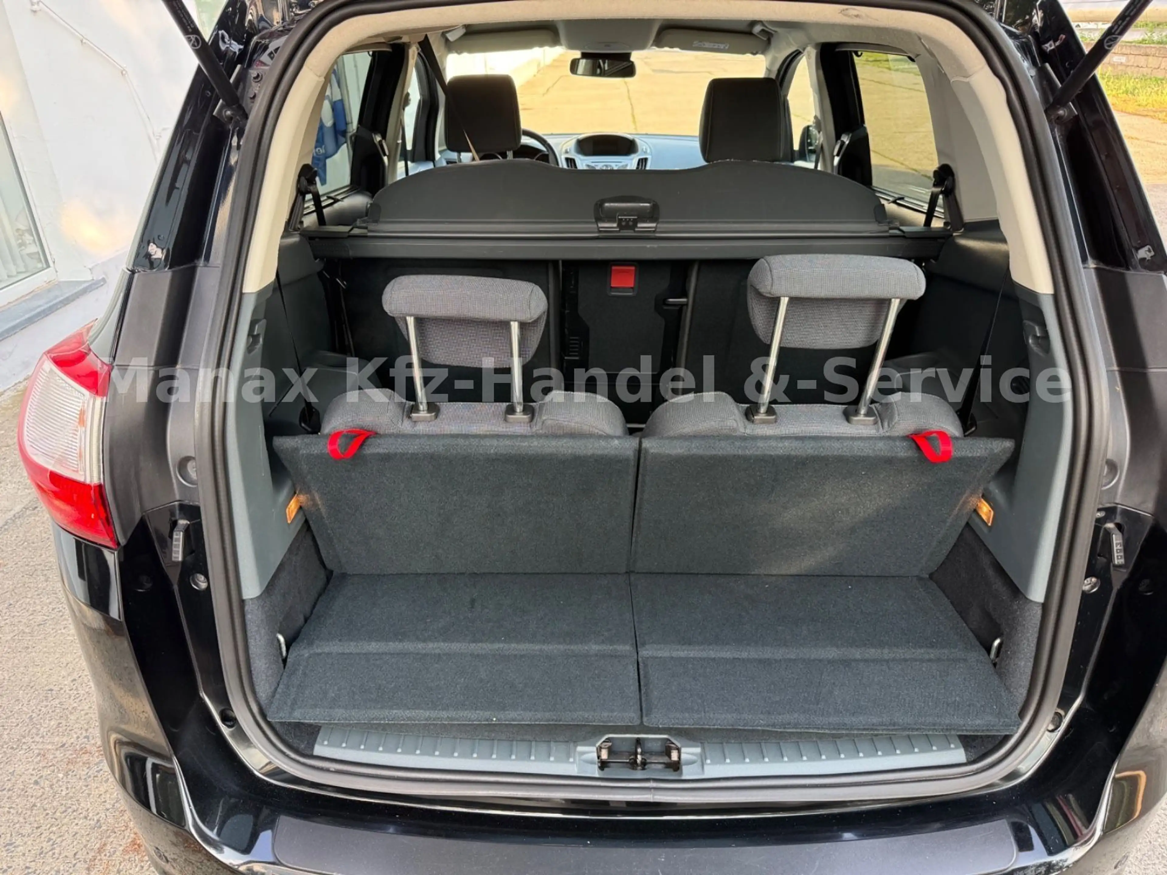 Ford Grand C-Max Business Edition — photo 11