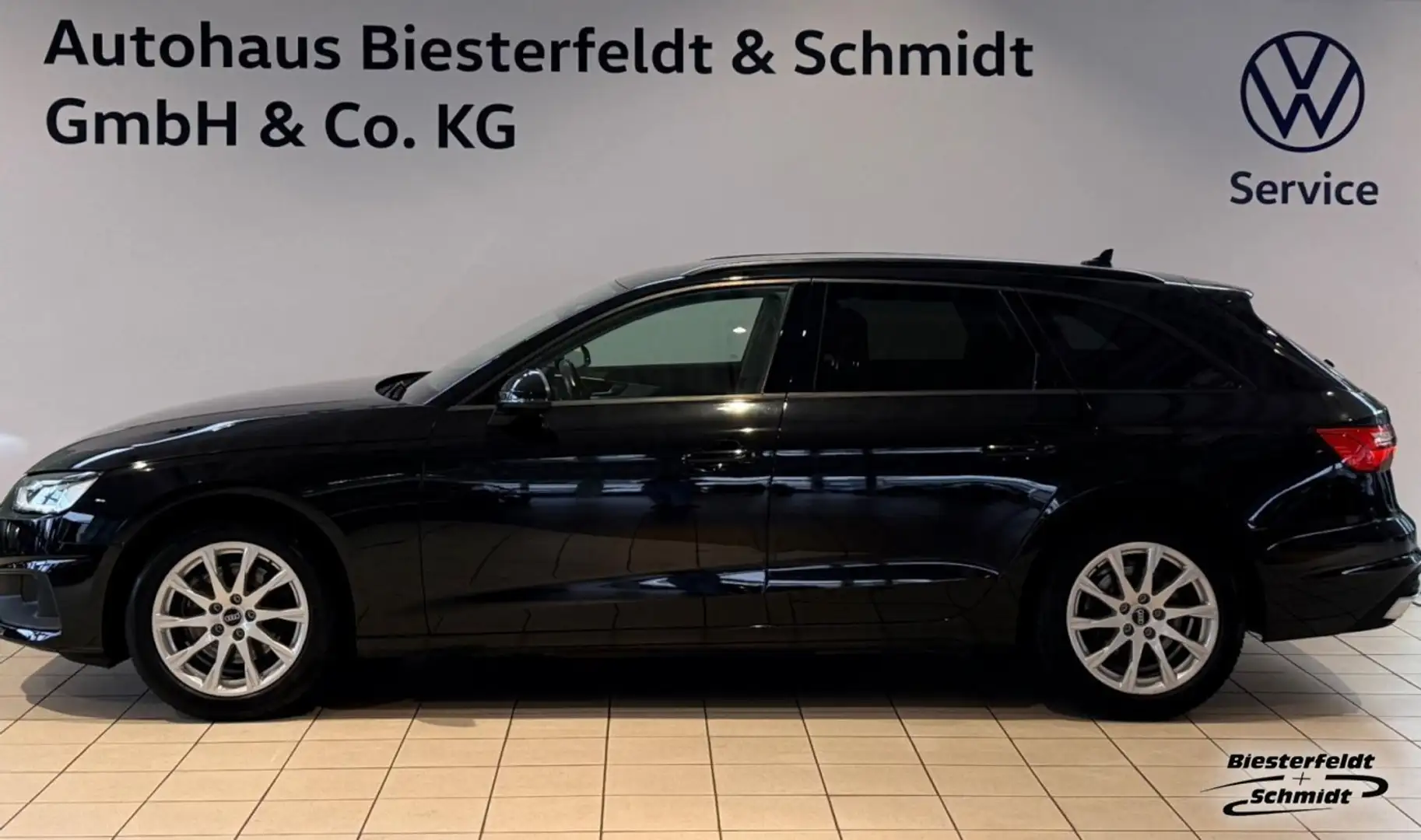 Audi A4 Avant 2.0 35eTFSI LED PDC Navi ACC SHZ GJR Klima Zwart - 1