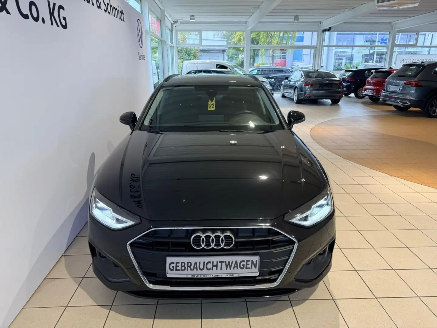 Audi A4 Avant 2.0 35eTFSI LED PDC Navi ACC SHZ GJR Klima Zwart - 2