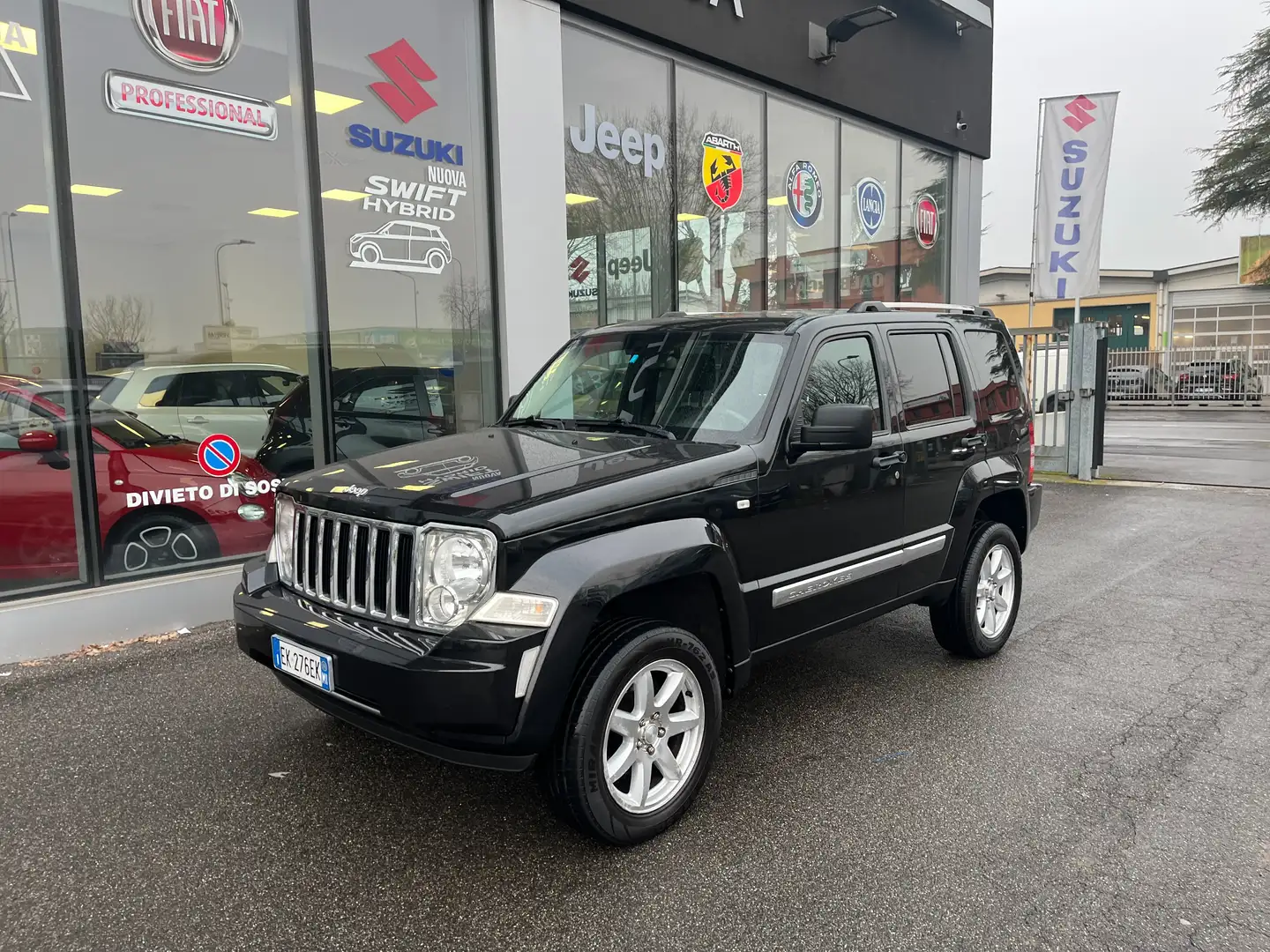 Jeep Cherokee Cherokee 2.8 crd Limited auto my11 Schwarz - 2