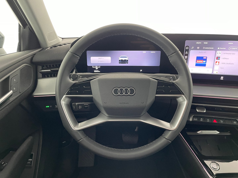 Audi Q3 TFSI 110 kW  intense — photo 12