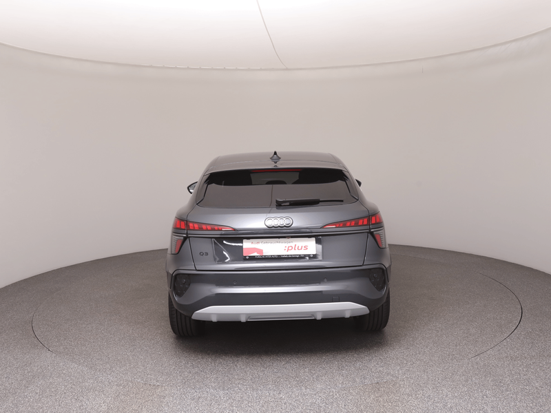 Audi Q3 TFSI 110 kW  intense — photo 6