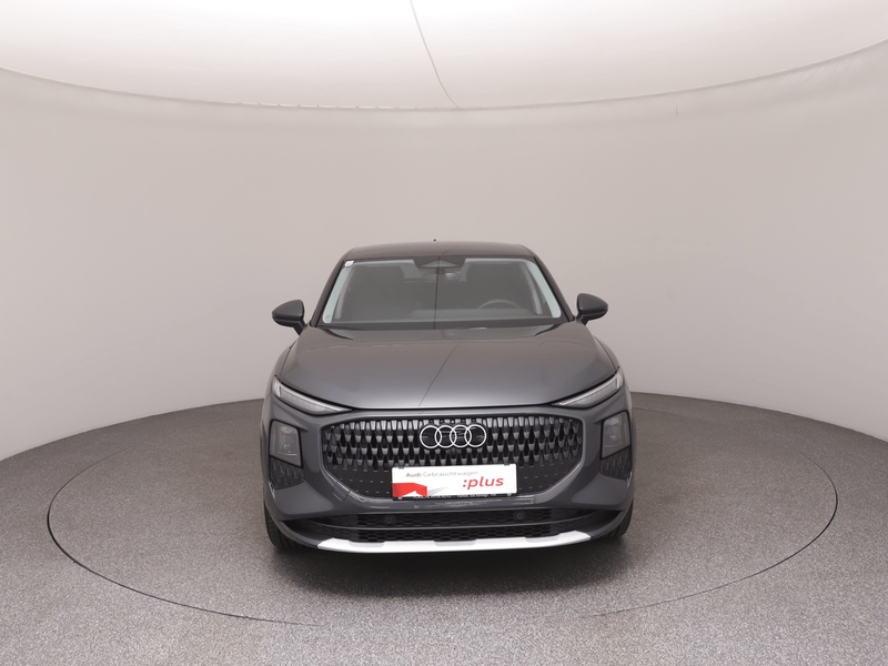 Audi Q3 TFSI 110 kW  intense — photo 3