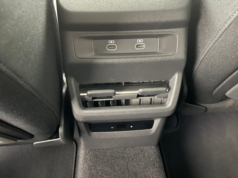 Audi Q3 TFSI 110 kW  intense — photo 33