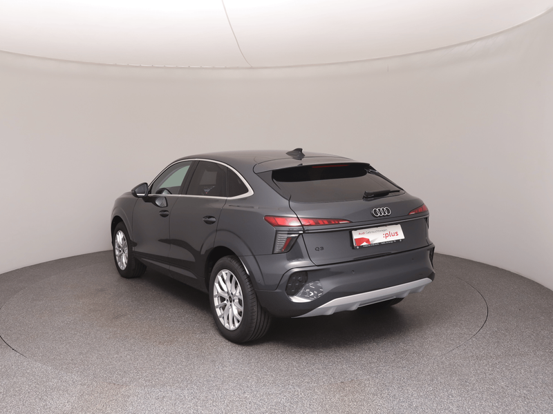 Audi Q3 TFSI 110 kW  intense — photo 5