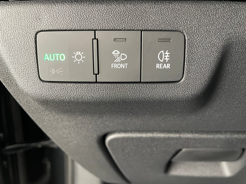 Audi Q3 TFSI 110 kW  intense — photo 28