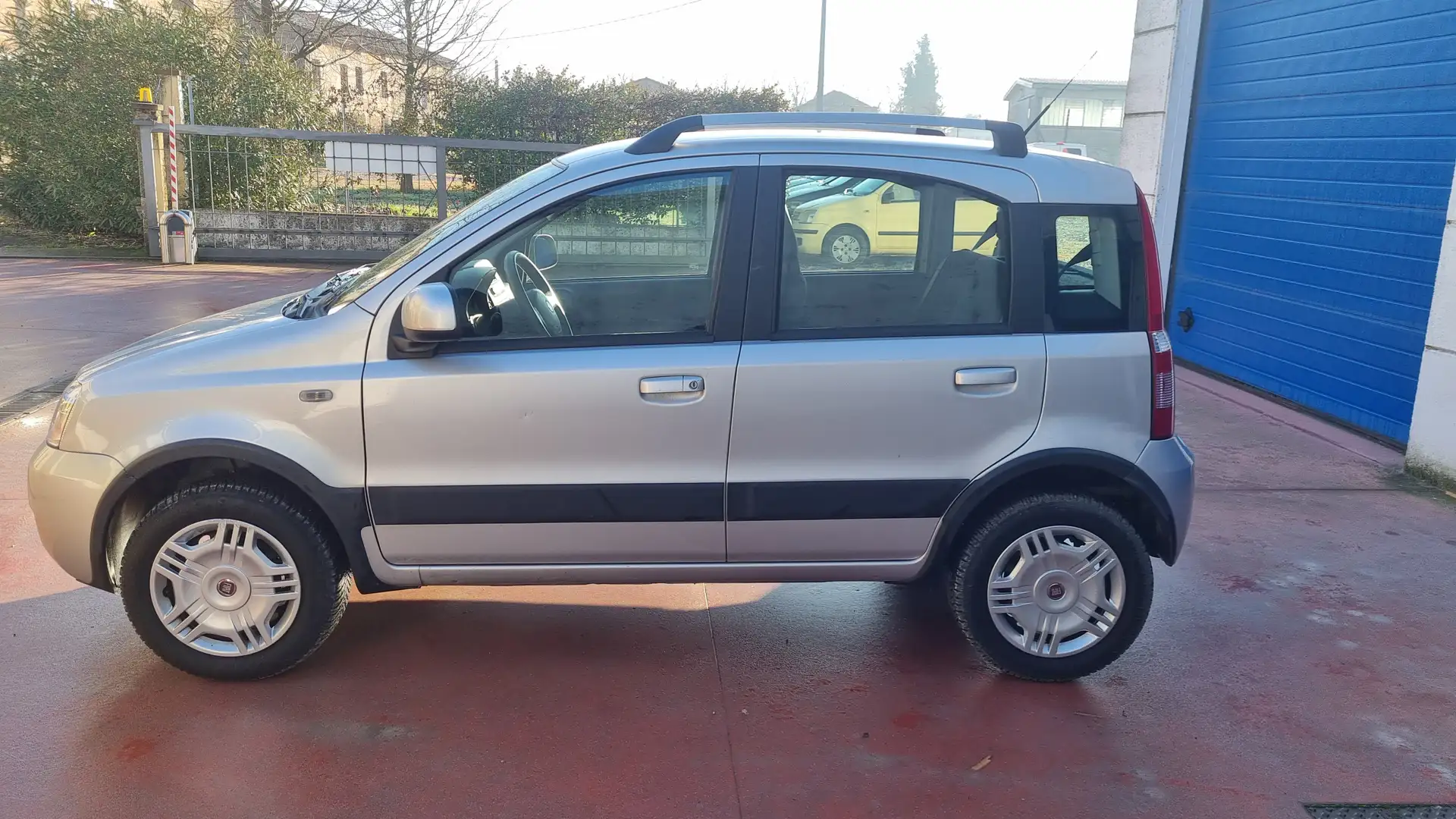 Fiat Panda PANDA 1.4 BENZINA METANO,KM 97700,X NEOPATENTATI Gris - 1