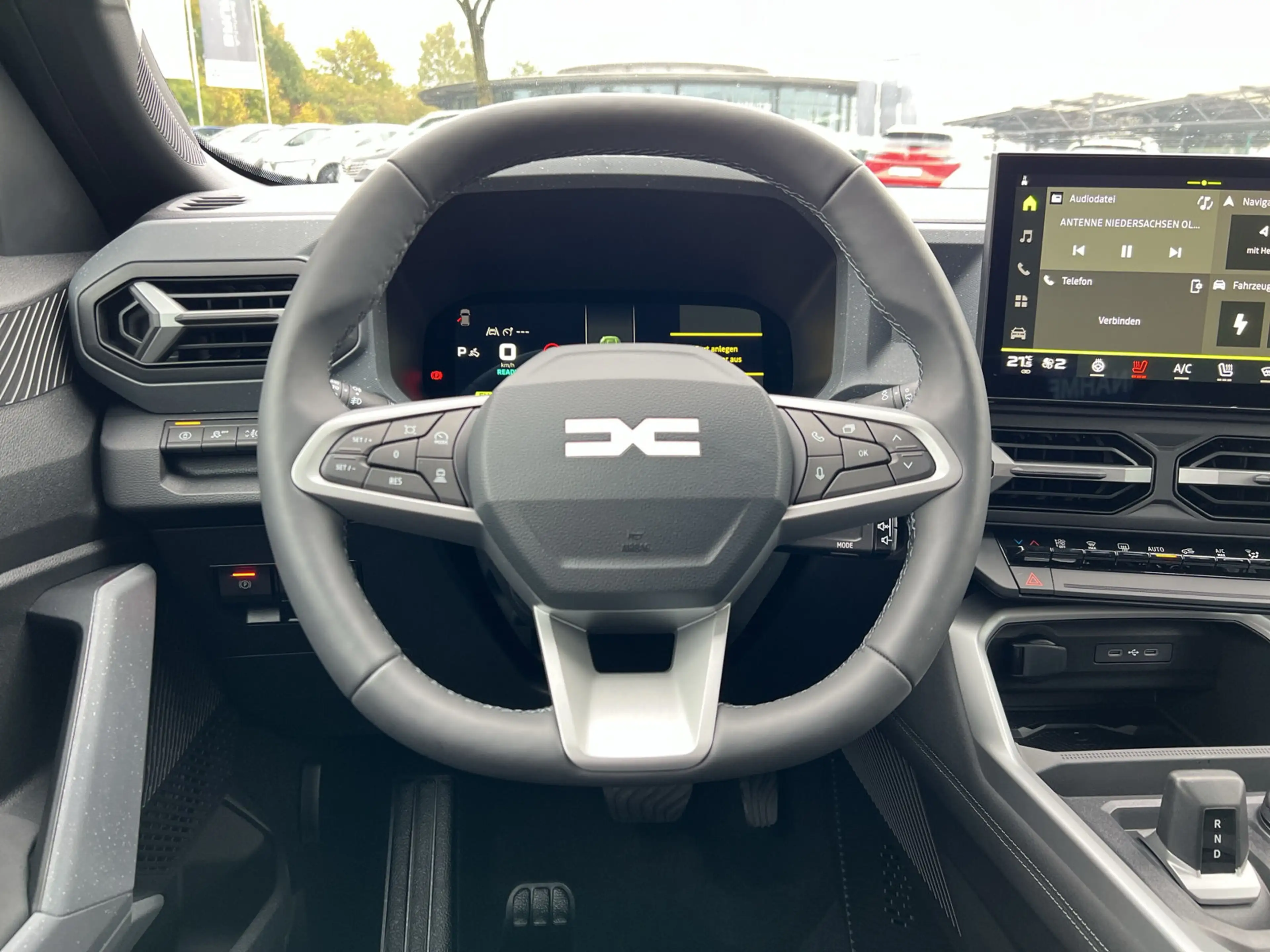Dacia Bigster Tribrid 150 4x4 EDC Journey LKHZ+SHZ+PDC+RFK — photo 7